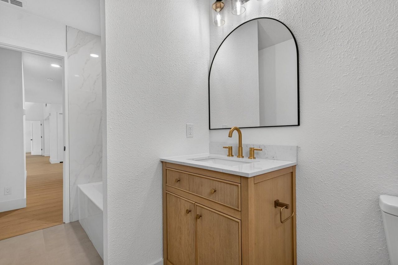 2773 Valencia Lane W, Palm Harbor, FL 34684 Photo
