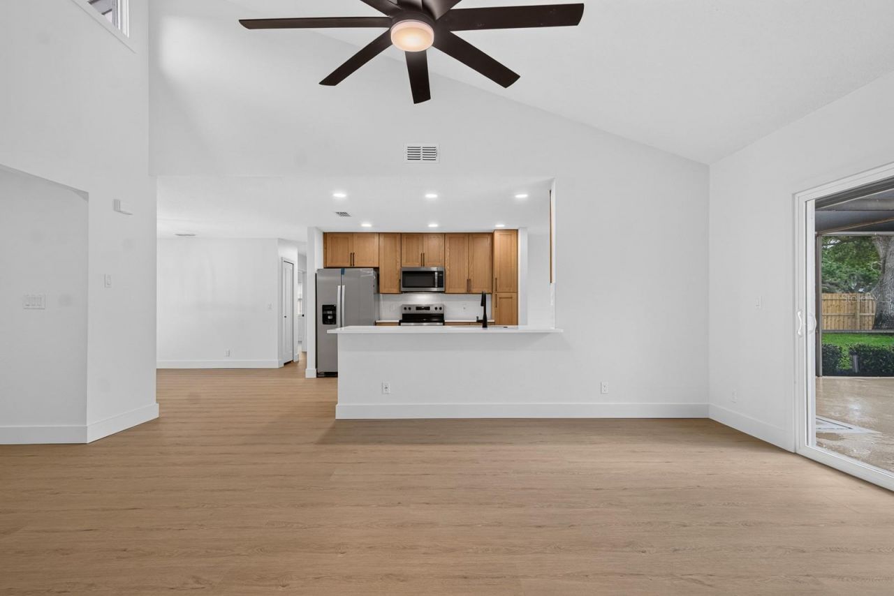 2773 Valencia Lane W, Palm Harbor, FL 34684 Photo