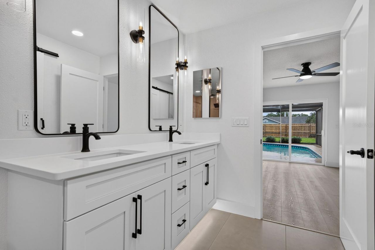 2773 Valencia Lane W, Palm Harbor, FL 34684 Photo
