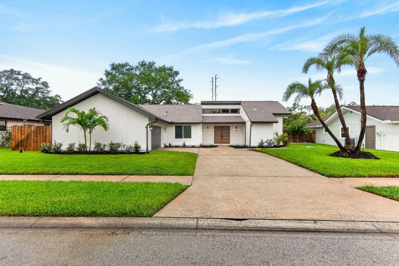 2773 Valencia Lane W, Palm Harbor, FL 34684 Photo