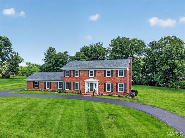 12529 Windmoor Place , Town and Country, MO 63131