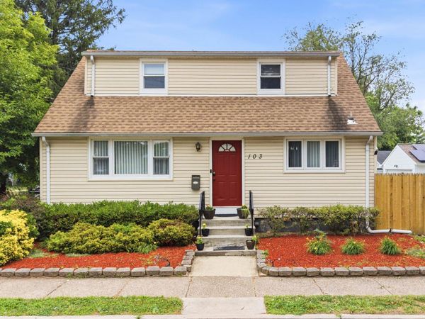 103 DICKINSON AVENUE, HAMILTON, NJ 08629