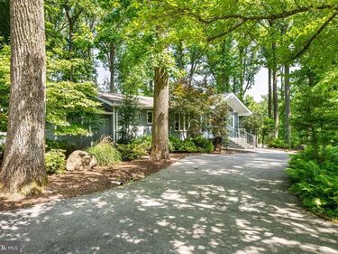 5 MARTINS CIRCLE, NEWTOWN SQUARE, PA 19073