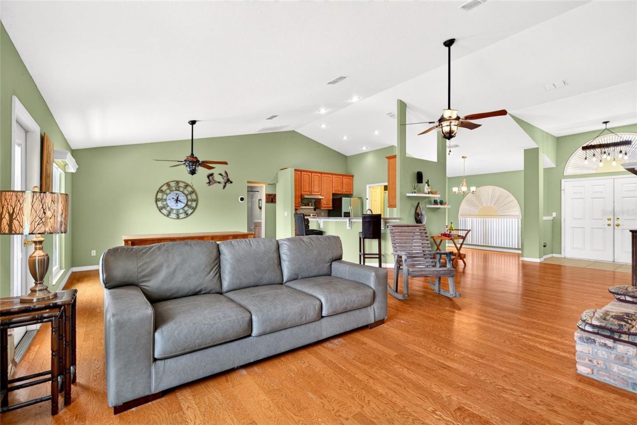 13059 NE 7th Loop , Silver Springs, FL 34488 Photo