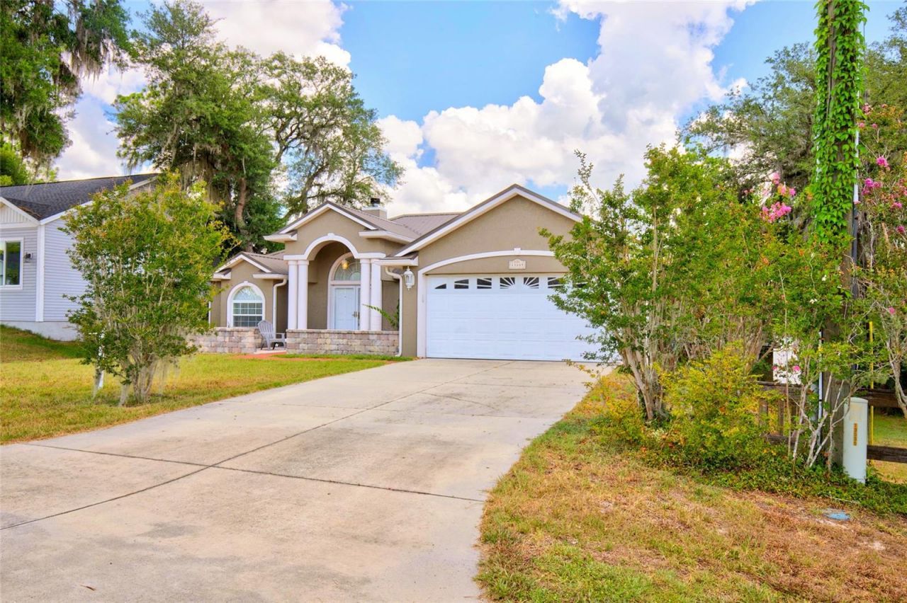 13059 NE 7th Loop , Silver Springs, FL 34488 Photo