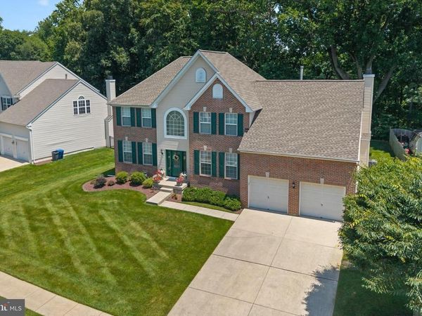 51 CREEKWOOD DRIVE, BORDENTOWN, NJ 08505