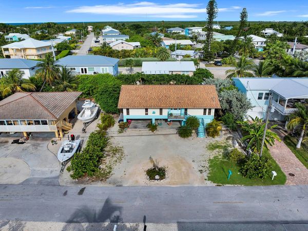 422 Calle Limon, MARATHON, FL 33050