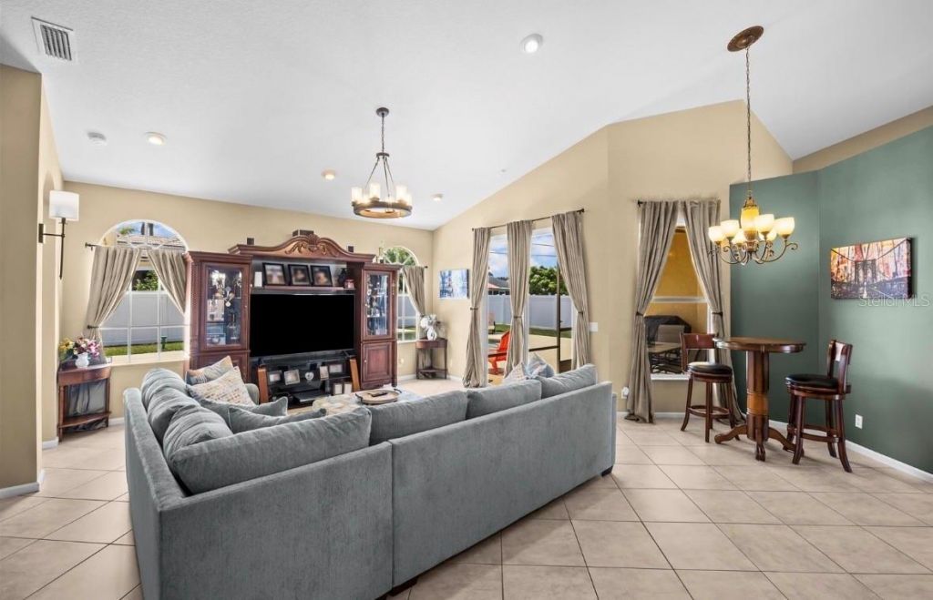3898 SW Hall Street , Port Saint Lucie, FL 34953 Photo