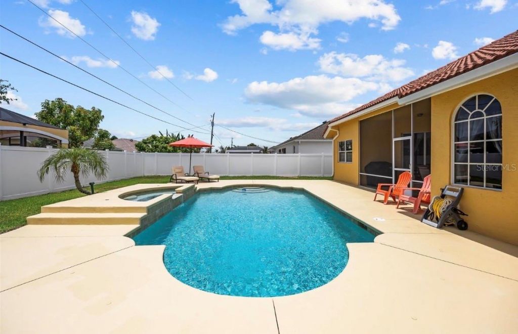 3898 SW Hall Street , Port Saint Lucie, FL 34953 Photo