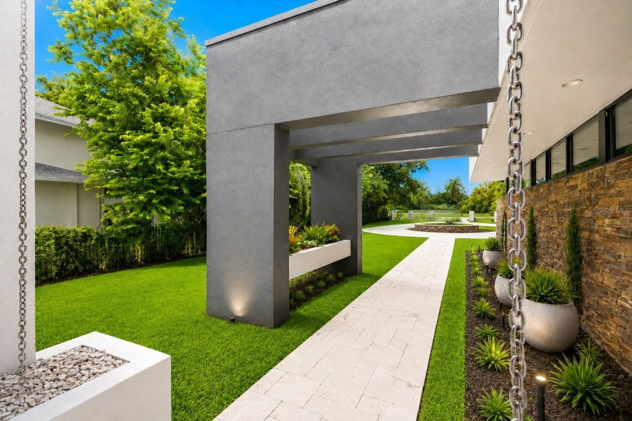 3330 Ehrlich Road, Tampa, FL 33618 Photo