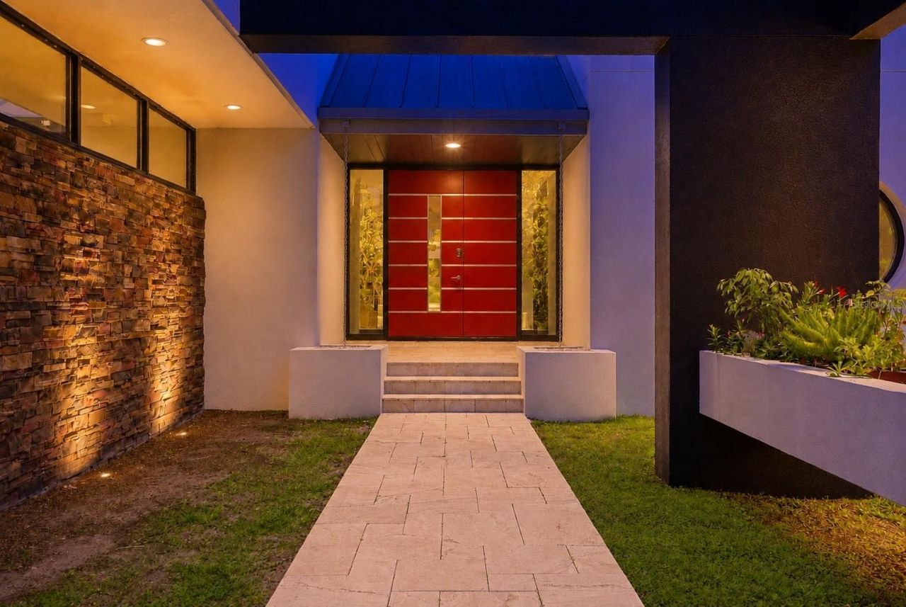 3330 Ehrlich Road, Tampa, FL 33618 Photo