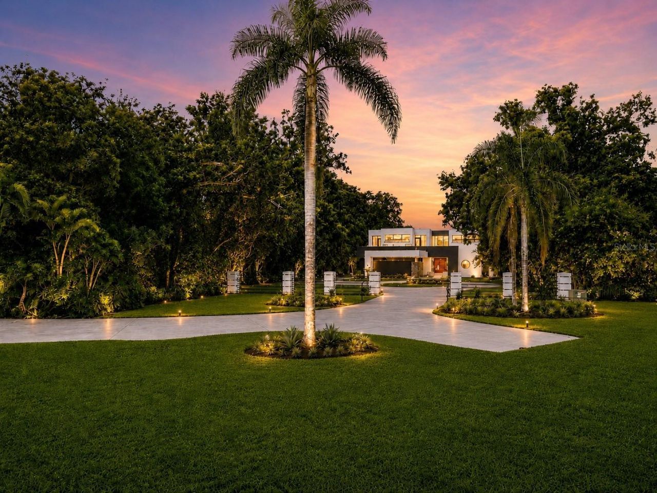 3330 Ehrlich Road, Tampa, FL 33618 Photo