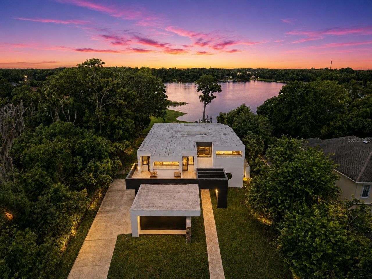 3330 Ehrlich Road, Tampa, FL 33618 Photo