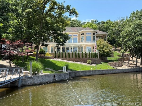 440 Brookhaven Lane, Sunrise Beach, MO 65079