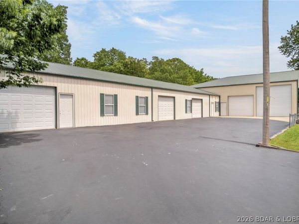 264 Hwy D, Kaiser, MO 65047