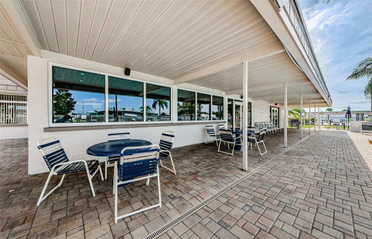 49 Drury Lane, Tarpon Springs, FL 34689 Photo