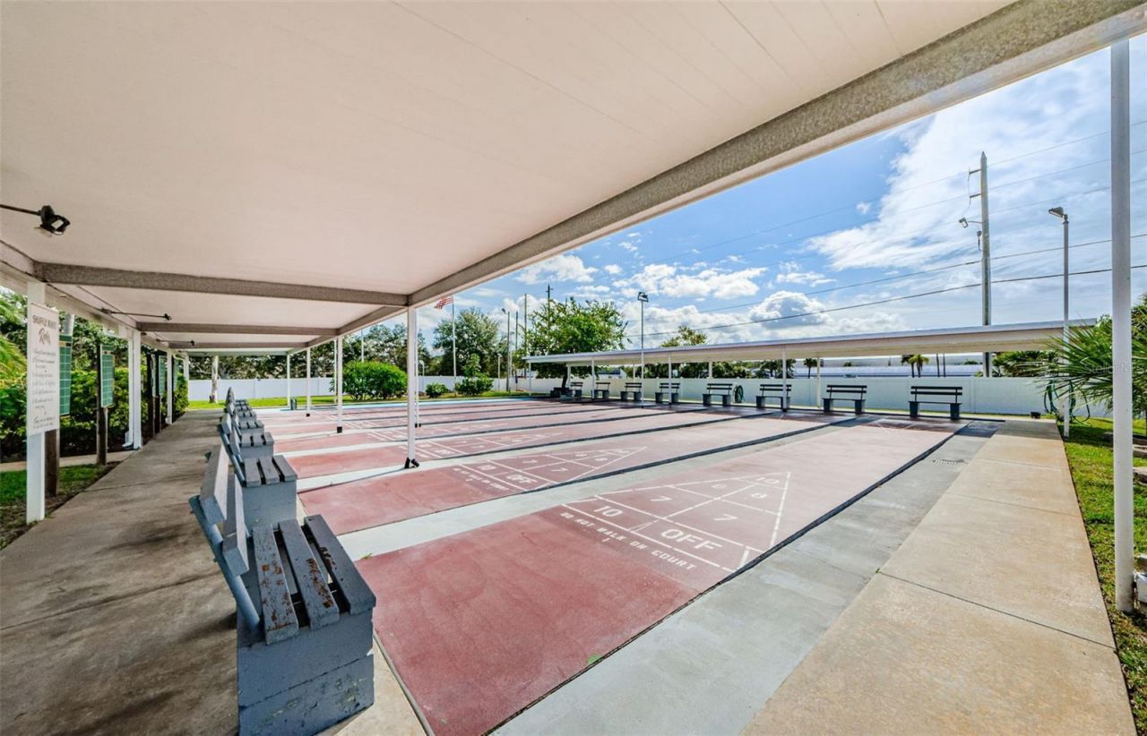 49 Drury Lane, Tarpon Springs, FL 34689 Photo