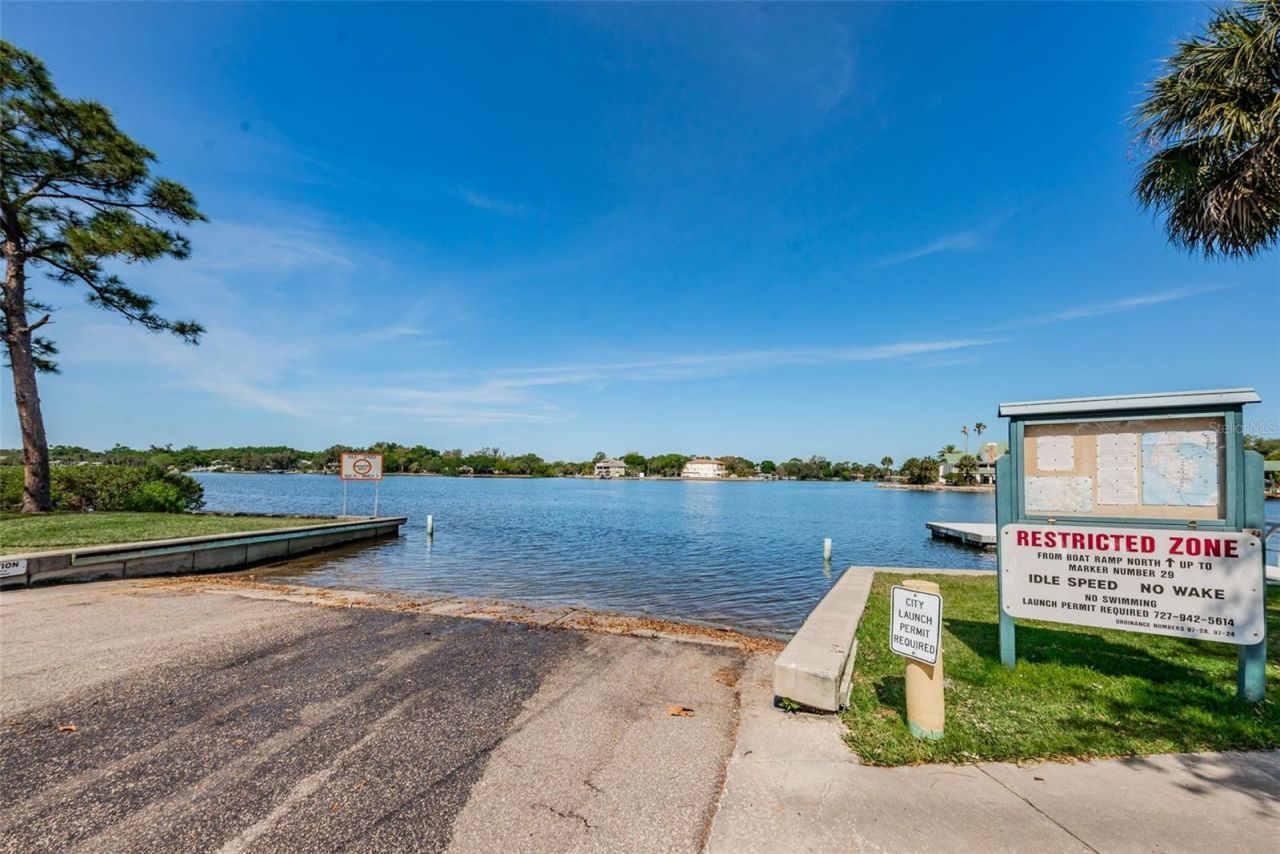 49 Drury Lane, Tarpon Springs, FL 34689 Photo