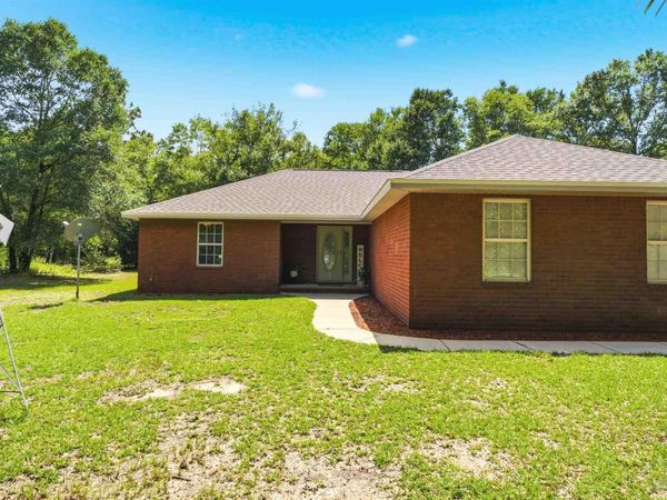 4526 Bryant Bridge Rd, Holt, FL 32564