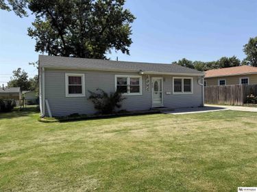 4304 S 61st Avenue, Omaha, NE 68117