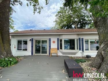 2372 East Lake Drive, Union, NE 68455
