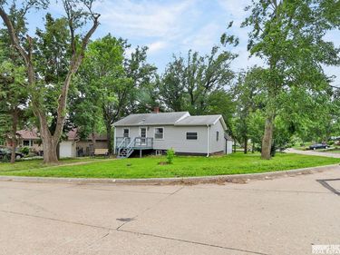 2400 S Street, Auburn, NE 68305