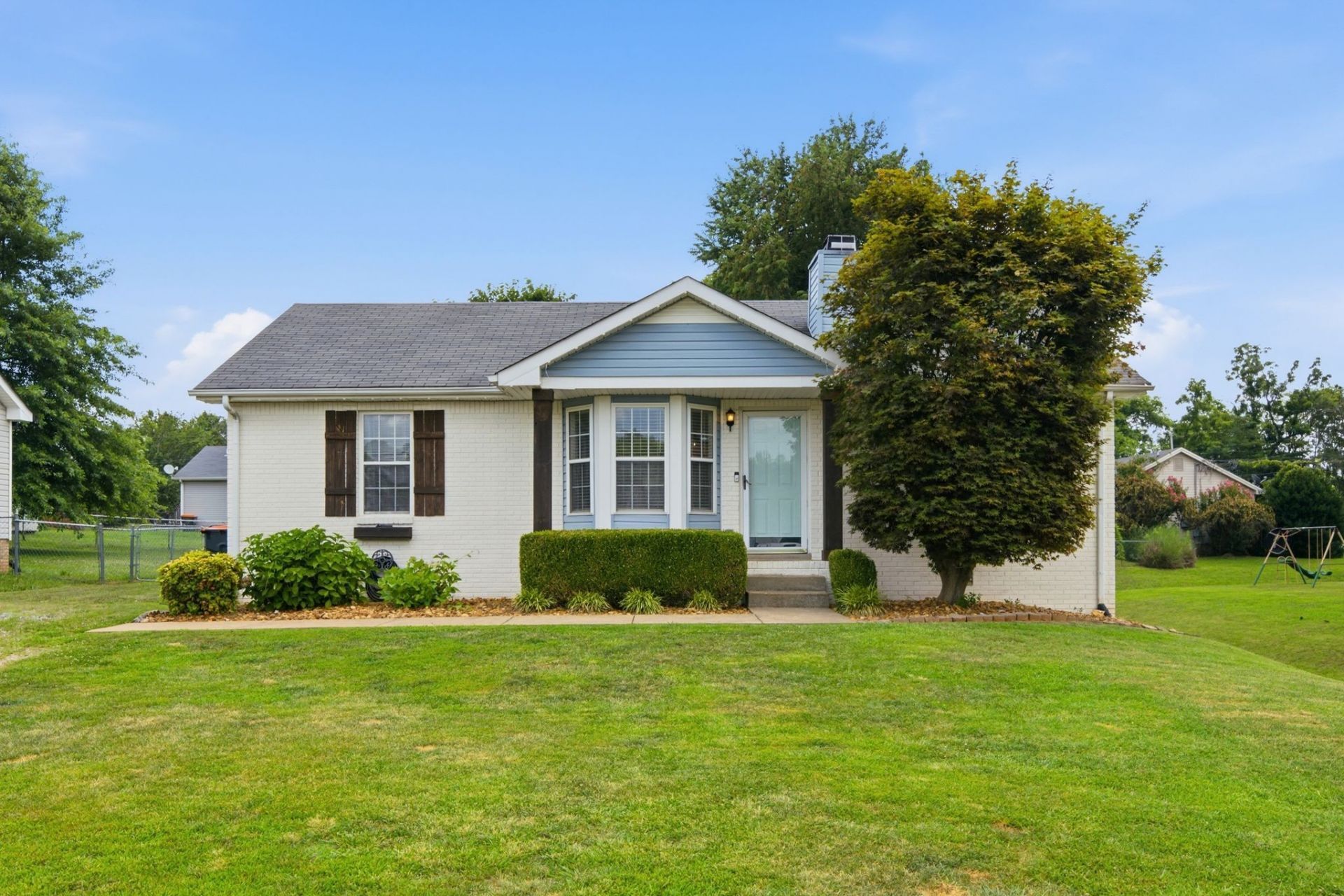 2803 Nat Hoosier Ln, Clarksville, TN 37040 Main Photo