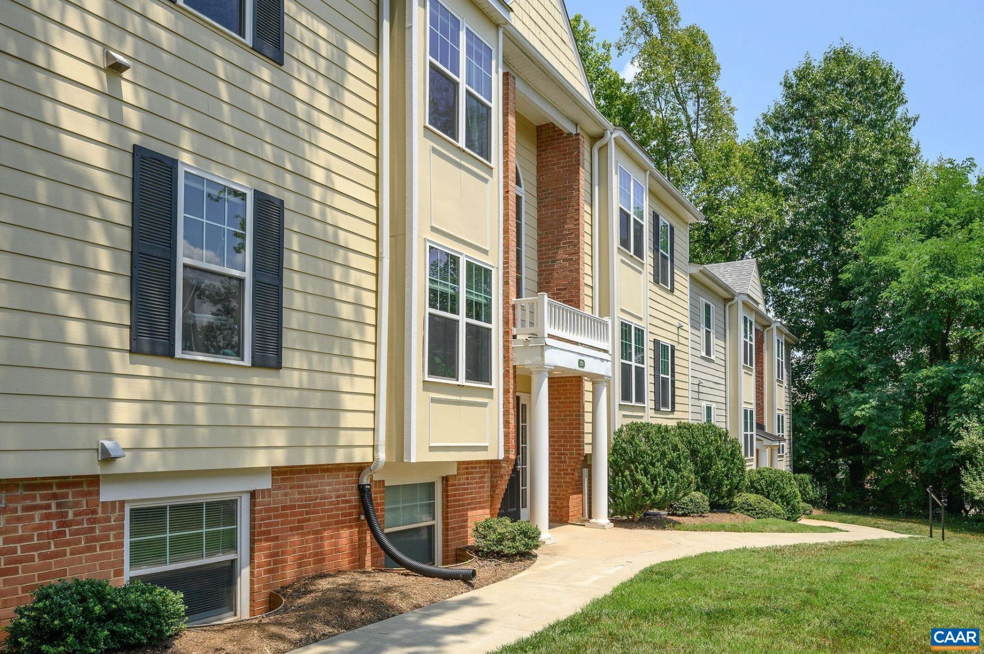 1211 Villa Ln, Unit E, Charlottesville, VA 22903 Main Photo