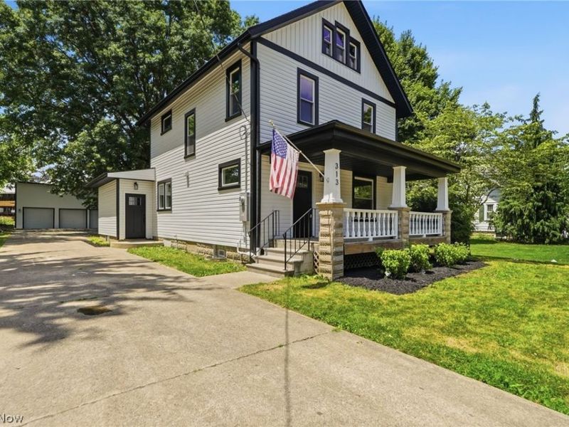 313 S Summit Street, Smithville, OH 44677 Photo 2