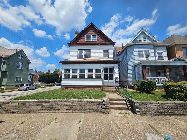701 E 14th Ave , Homestead, PA 15120
