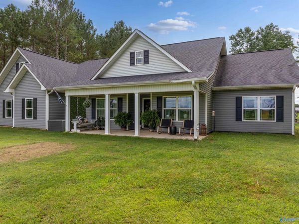 6677 County Road 19, Section, AL 35771