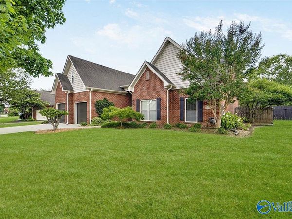 6714 Zach Lane, Owens Cross Roads, AL 35763