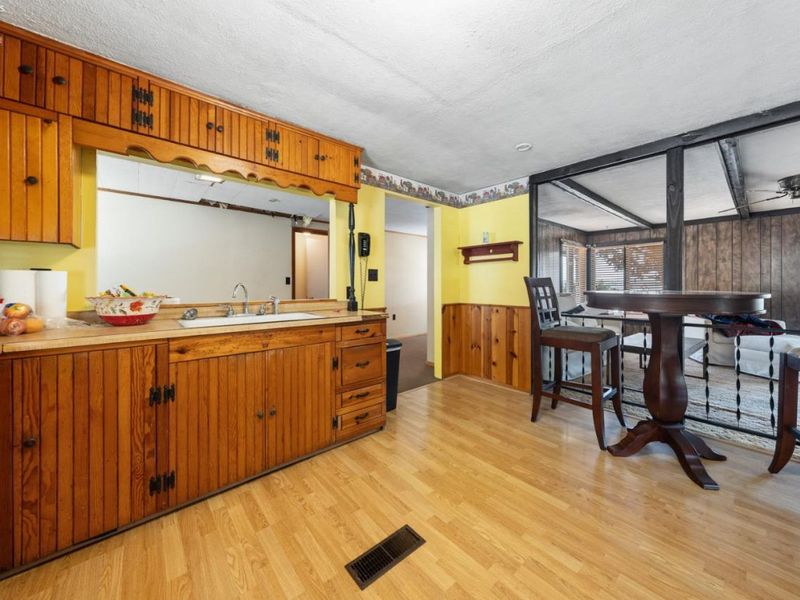 2128 S Bayview Drive, Marblehead, OH 43440 Photo 12