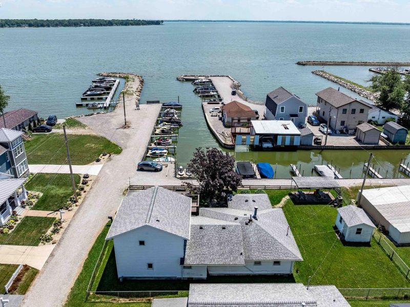2128 S Bayview Drive, Marblehead, OH 43440 Photo 4