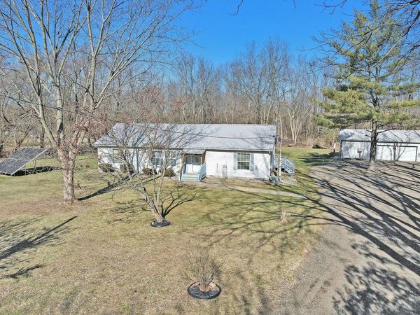 4827 W Paradise Road W, Battle Creek, MI 49015