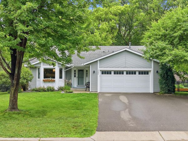 4080 Park Valley Lane, White Bear Lake, MN 55110