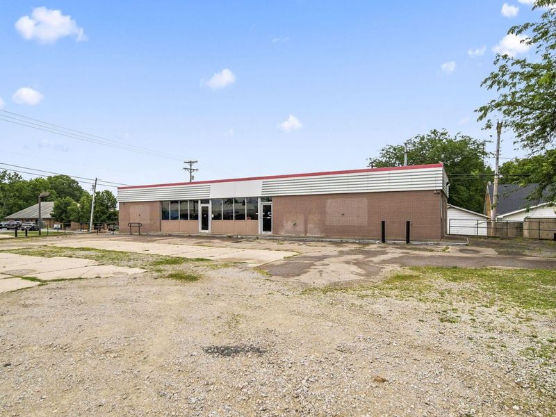 324 N Main Street , New Carlisle, OH 45344 Photo 9
