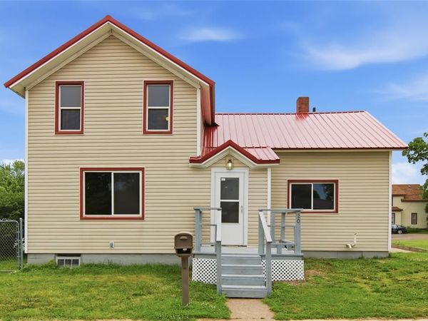 20 4th Street, Barron, WI 54812
