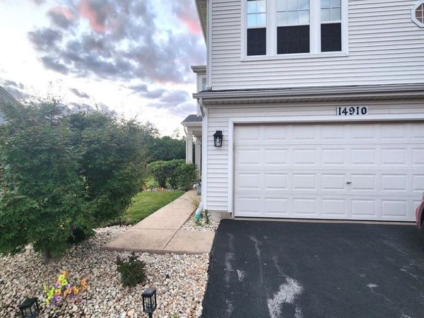 14910 W Victoria Crossing, Lockport, IL 60441