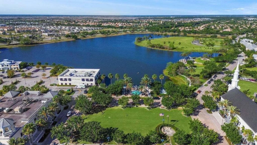 10437 SW Captiva Drive, Port Saint Lucie, FL 34987 Photo