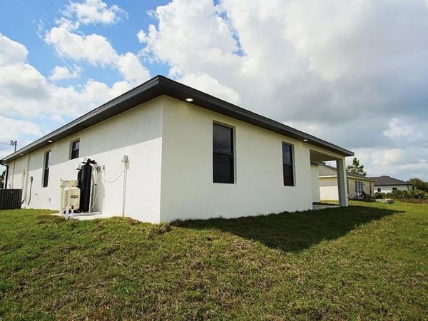 4708 5th Street W, Lehigh Acres, FL 33971