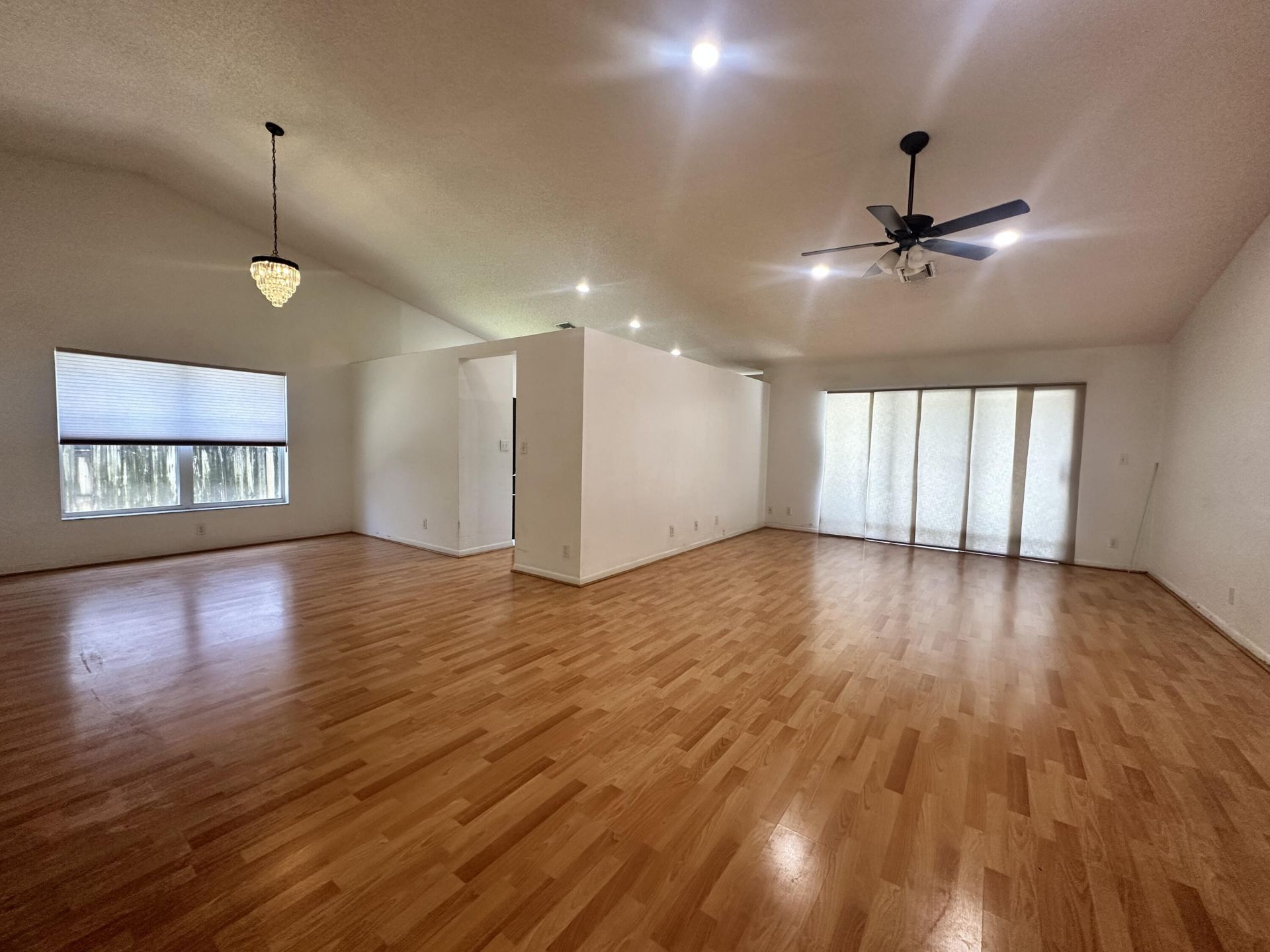 9825 NW 54th Place, Coral Springs, FL 33076 Photo