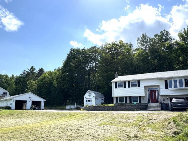 902 Eastern Avenue , Augusta, ME 04330