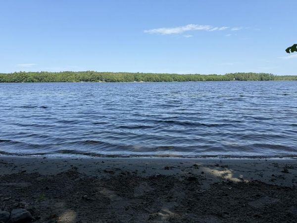 139 Jones Point Road , Nobleboro, ME 04555