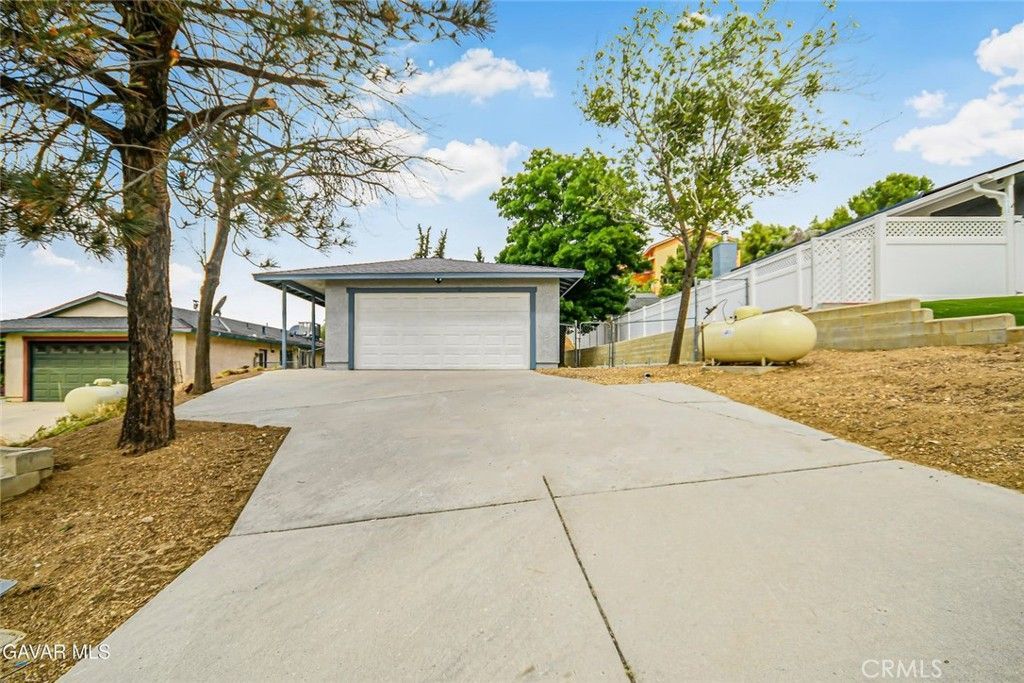 42823 Limeridge Drive, Lake Hughes, CA 93532 Main Photo