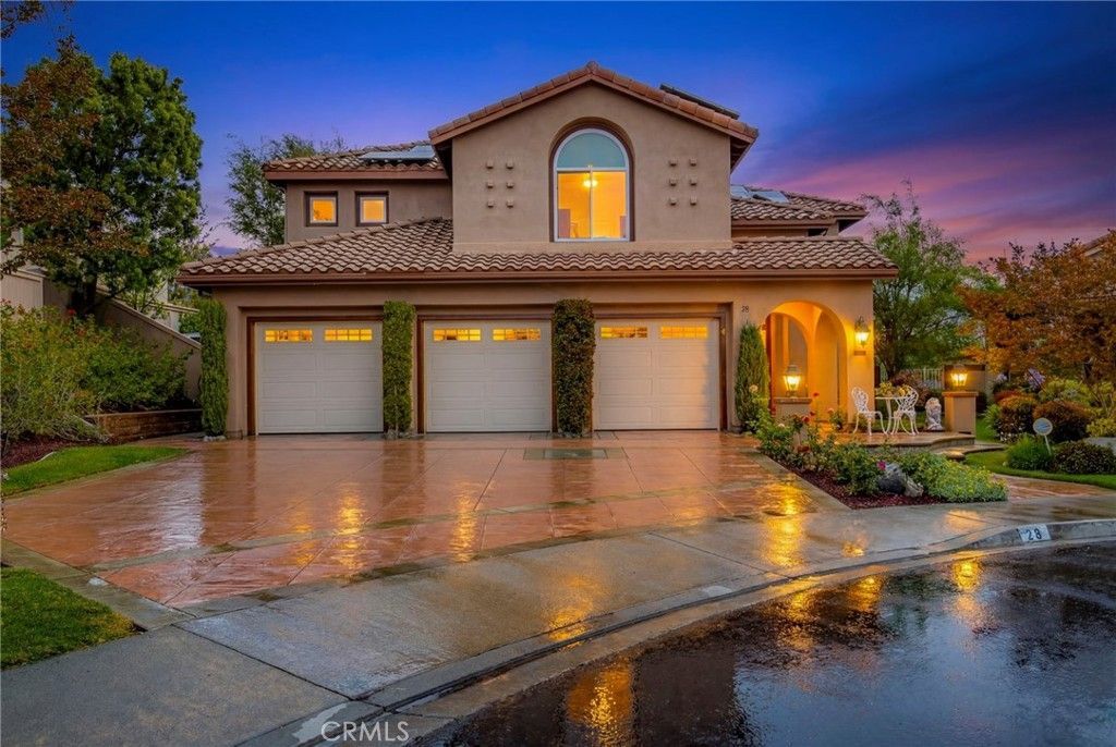 28 Calle Serra, Rancho Santa Margarita, CA 92688 Main Photo