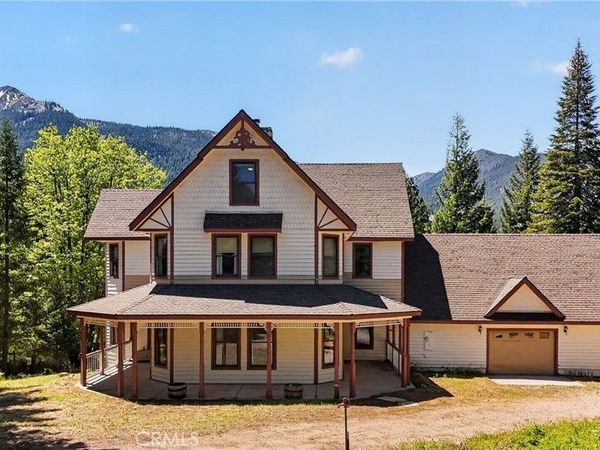 2708 Grey Fox Dr. Drive, Weed, CA 96064