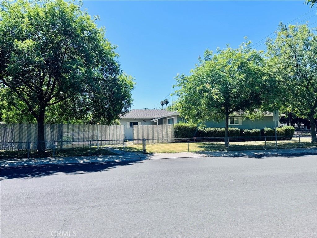 417 Los Palos, Modesto, CA 95351 Main Photo