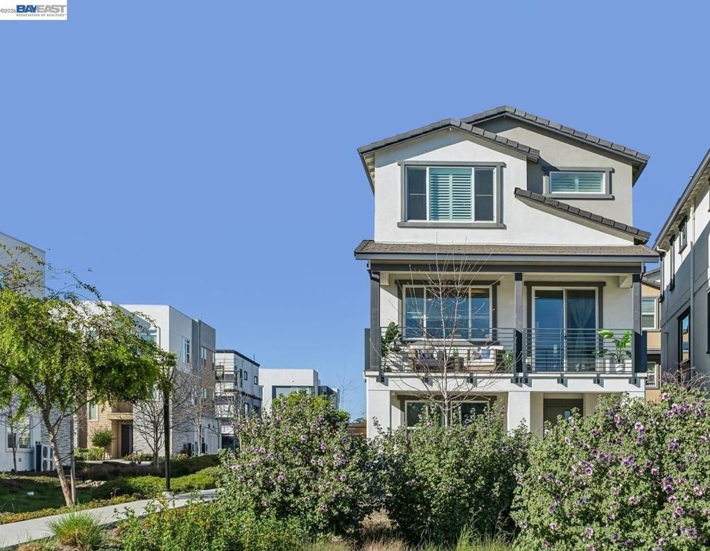 646 Eucalyptus Way, Alameda, CA 94501 Main Photo