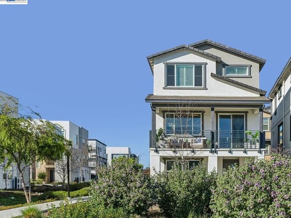 646 Eucalyptus Way, Alameda, CA 94501